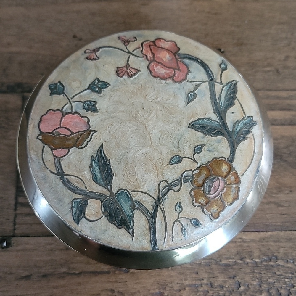 Vintage Solid Brass Gold MCM Floral Jewelry Box - Picture 3 of 7